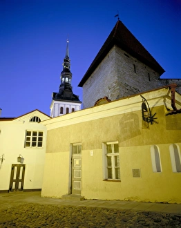 Old Town at dusk, UNESCO World Heritage Site, Tallinn, Estonia, Baltic States, Europe
