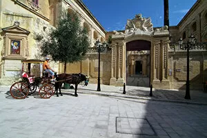 Images Dated 9th October 2005: Old town of Mdina, Malta, Mediterranean, Europe