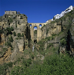 Old town and Puente Nuevo, Ronda, Andalucia, Spain, Europe