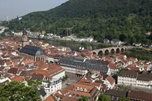 Images Dated 22nd May 2010: Old Town and River Neckar, Heidelberg, Baden-Wurttemberg, Germany, Europe