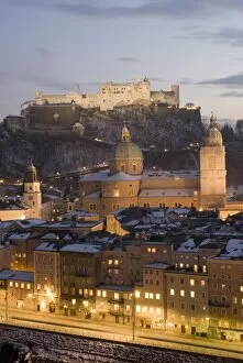 Images Dated 18th December 2007: Old Town with towers of Glockenspiel, Dom and Franziskanerkirche churches dominated by