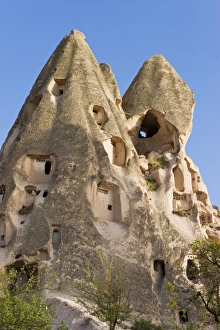 Images Dated 20th April 2008: Old troglodytic cave dwellings in Uchisar, Cappadocia, Anatolia, Turkey
