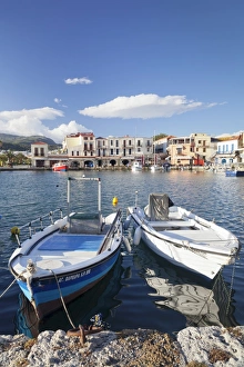 Old Venetian harbour, Rethymno (Rethymnon), Crete, Greek Islands, Greece, Europe