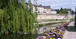 Old walled town, Vannes, Morbihan, Brittany, France, Europe