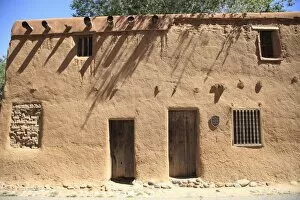 Images Dated 11th August 2009: Oldest house in the United States, now a museum, Santa Fe, New Mexico, United States of America