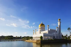 Borneo Prints: Omar Ali Saifuddien Mosque, Bandar Seri Begawan, Brunei, Borneo, Southeast Asia, Asia