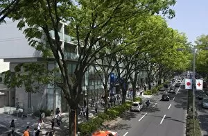 Images Dated 2nd May 2009: Omotesando Hills shopping center in the upmarket retail district of Tokyos Shibuya ward