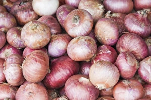 Food Stuff Prints: Onions on a market stall