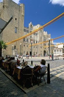 Aude Prints: Open-air dining in the Place de l Hotel de Ville, Narbonne, Aude, Languedoc-Roussillon
