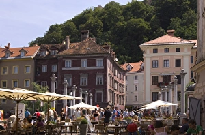 Images Dated 1st January 2000: Open air market by the river Ljubljanica