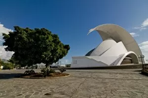 Images Dated 31st December 2008: The Opera House of Santa Cruz de Tenerife (Auditorio de Tenerife), by Santiago Calatrava