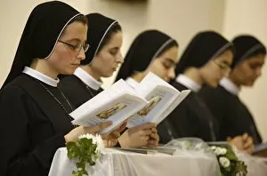 Images Dated 16th August 2007: Ordination of nuns of the Sisters of the Rosary, Beit Jala, Palestine National Authority