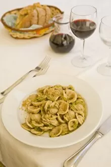 Images Dated 7th July 2008: Orecchiette con cime di rape (pasta with vegetables), Carlino restaurant