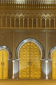 Images Dated 12th November 2009: Ornate bronze doorway, Royal Palace, Fez el-Jedid, Fez, Morocco, North Africa, Africa