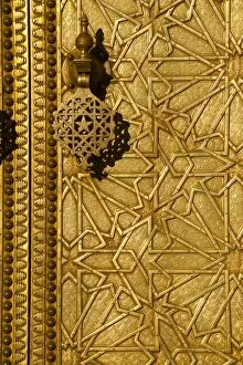 Images Dated 12th November 2009: Ornate bronze doorway, Royal Palace, Fez el-Jedid, Fez, Morocco, North Africa, Africa