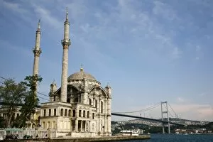Images Dated 30th April 2008: Ortakoy Mecidiye mosque and the Bosphorus bridge, Istanbul, Turkey, Europe