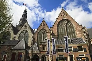 Images Dated 5th May 2010: Oude Kerk, Amsterdams oldest church, consecrated in 1306, Amsterdam