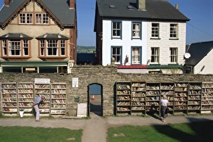 Shelves Prints: Outdoor bookshop, Hay on Wye, Herefordshire, England, United Kingdom, Europe
