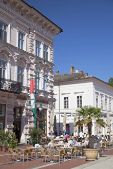 Southern Plain Prints: Outdoor cafes in Klauzal Square, Szeged, Southern Plain, Hungary, Europe