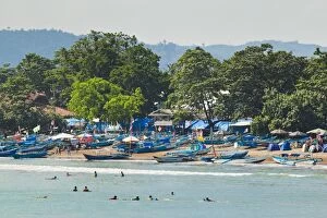 Images Dated 7th June 2010: Outrigger fishing boats at the town beach of this major south coast resort, Pangandaran