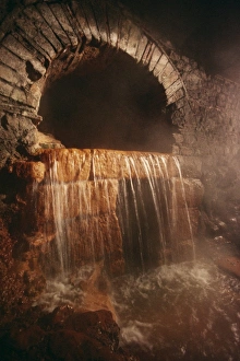 Roman Bath Prints: Overflow from the hot springs, Roman Baths, Bath, Avon, England, United Kingdom, Europe