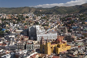 Images Dated 23rd October 2008: Overview of city from the monument of El Pipila, Guanajuato city, UNESCO World Heritage Site