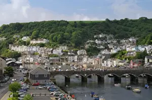 Bridges Prints: Overview of Looe harbour and bridge linking East and West Looe