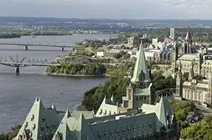 Images Dated 29th June 2007: Overview of Parliament Hill from Merlot Rooftop Grill, Ottawa, Ontario