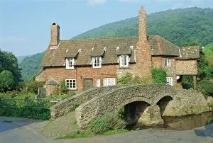 Life Style Collection: Pack Horse Bridge, Allerford, Exmoor, Somerset, England, UK