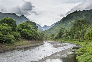 Tahiti Prints: Paea River with dramatic mountains in the background
