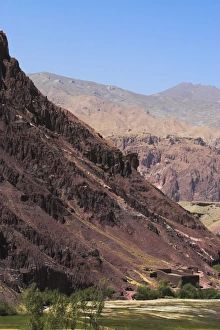 Pai Mori Gorge, between Kabul and Bamiyan (the southern route), Bamiyan province