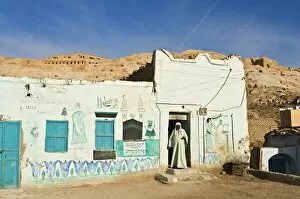 Painted house, Gurna village, West Bank, Thebes, Middle Egypt, Egypt, North Africa