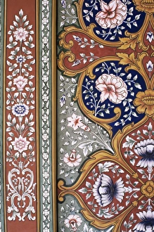 Rajput Prints: Detail of a painted wall in the grand entrance hall