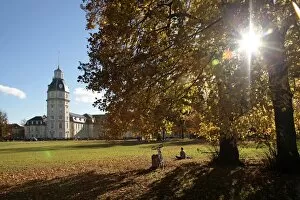 Images Dated 5th November 2010: Palace and Gardens, Karlsruhe, Baden-Wurttemberg, Germany, Europe