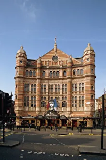 Theatre Prints: The Palace Theatre, showing the musical Les Miserables, Cambridge Circus