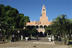 Palacio Municipal in the Plaza Grande