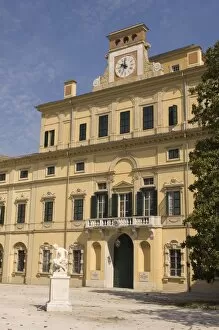 Images Dated 13th May 2008: Palazzo Ducale, Headquarters of European Food Safety Authority, Parma, Emilia-Romagna