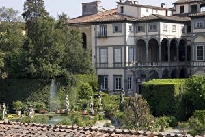 Lucca Prints: Palazzo Pfanner