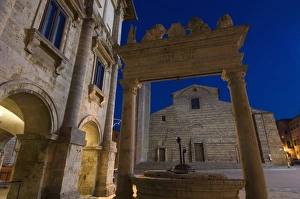 Val Dorcia Prints: Palazzo Tarugi and Cathedral