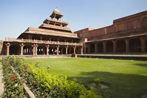 Lawn Prints: Panch Mahal, Fatehpur Sikri, UNESCO World Heritage Site, Uttar Pradesh, India, Asia