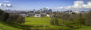 Canary Wharf Prints: Panoramic view of Canary Wharf