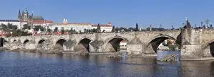Panoramic view of River Vltava with Charles Bridge and the Castle District with St. Vitus Cathedral and Royal Palace, UNESCO World Heritage Site, Prague, Czech Republic, Europe
