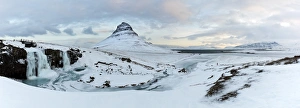 Snaefellsnes Peninsula Gallery: Panoramic winter view of Kirkjufell (Church Mountain), Grundafjordur, Snaefellsnes Peninsula