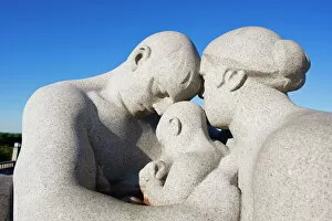 Togetherness Gallery: Parent and child, stone sculpture by Emanuel Vigeland, Vigeland Park, Oslo
