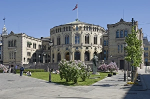 Parliament Building Prints: The Parliament building, Oslo, Norway, Scandinavia, Europe