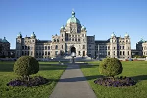 Images Dated 1st August 2011: Parliament Building, Victoria, Vancouver Island, British Columbia, Canada, North America