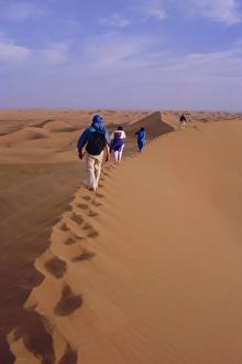 Sightseer Prints: Party of trekkers on top of dunes at Chigaga