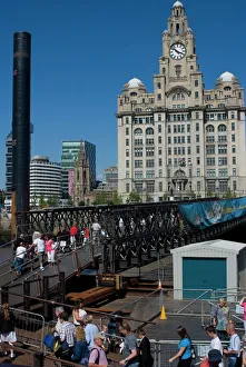 Images Dated 24th June 2009: Passengers disembarking off the Mersey ferry, Liverpool, Merseyside, England