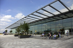 Terminals Prints: Passengers wait outside Terminal 4, Heathrow Airport, London, England, United Kingdom