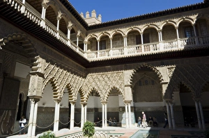 Patio de las Doncellas (Patio of the Maidens)